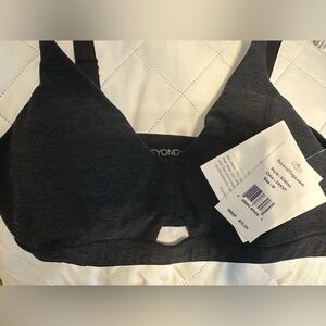 Medium Spacedye Cut to Bra in Darkest Night NWT by Beyond Yoga